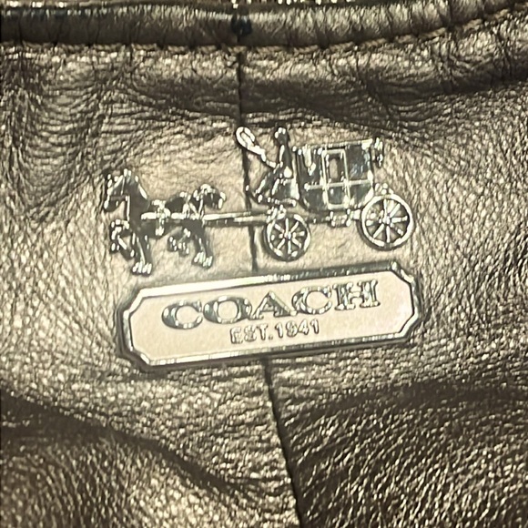 COPY - Coach Tote Silver metallic Hobo Shoulder bag - Picture 2 of 10